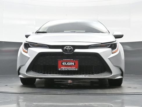 Used 2025 Toyota Corolla LE FWD image 25