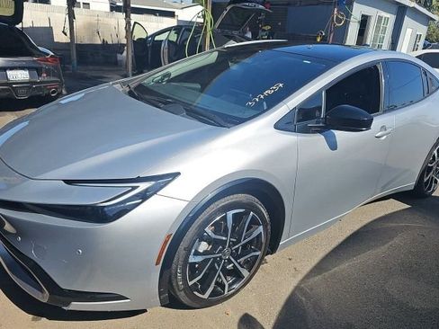 Used 2024 Toyota Prius Prime Premium FWD image 1