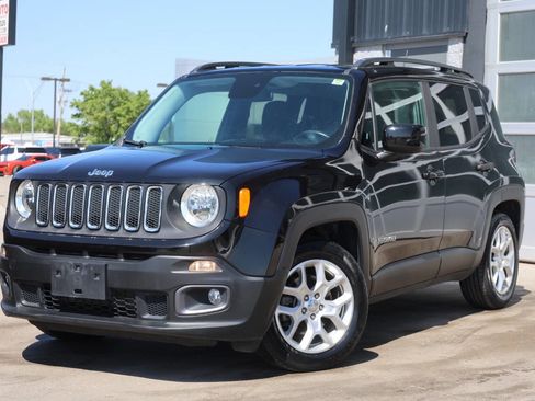 Used 2017 Jeep Renegade Latitude image 3