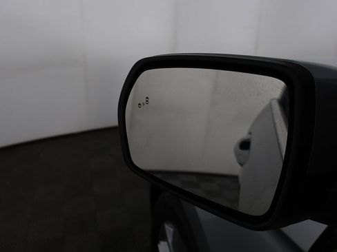 Used 2024 Ford Edge Titanium image 34