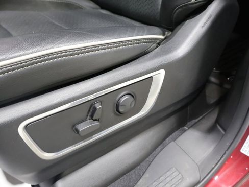 Used 2025 RAM 1500 Laramie w/ Sport Appearance Package AWD/4WD image 12