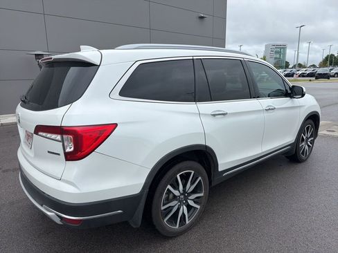 Used 2022 Honda Pilot Touring image 3