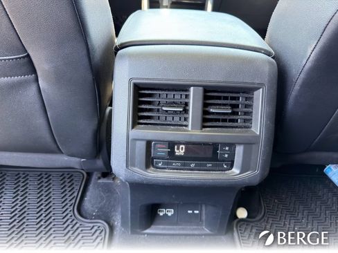 Used 2021 Volkswagen Atlas SEL Premium AWD/4WD image 30