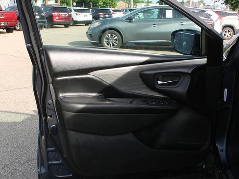 Used 2015 Nissan Murano SV AWD/4WD image 9