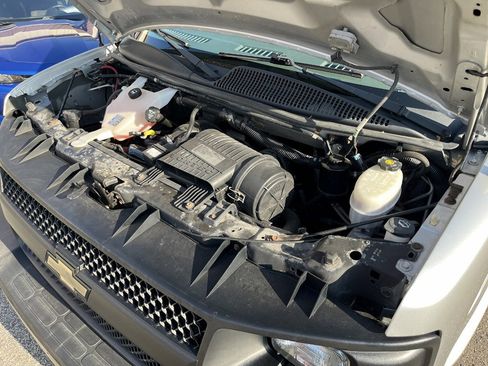 Used 2012 Chevrolet Express 3500 LS image 15