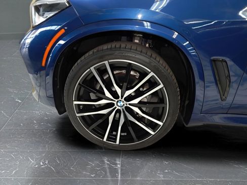 Used 2019 BMW X5 xDrive40i w/ M Sport Package AWD/4WD image 11