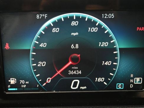 Used 2020 Mercedes-Benz GLB 250 4MATIC image 16