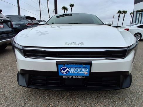 Used 2025 Kia K4 LXS image 2