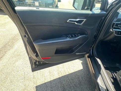 Used 2025 Kia Sportage EX w/ Premium Package AWD/4WD image 8