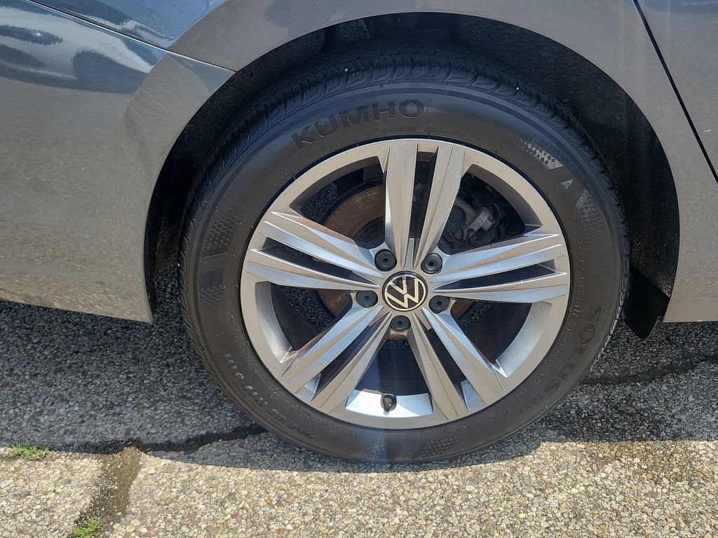 Used 2024 Volkswagen Jetta SE FWD image 6