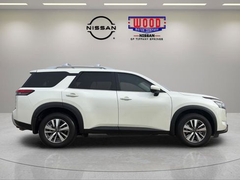 Certified 2023 Nissan Pathfinder SL AWD/4WD image 2