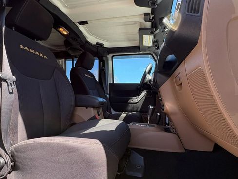 Used 2014 Jeep Wrangler Unlimited Sahara w/ Dual Top Group image 30