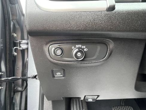 Used 2020 GMC Terrain SLE AWD/4WD image 14