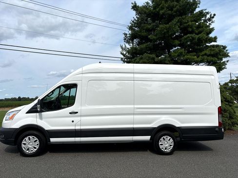 Used 2022 Ford Transit 250 148 High Roof Extended w/ Load Area Protection Package image 2