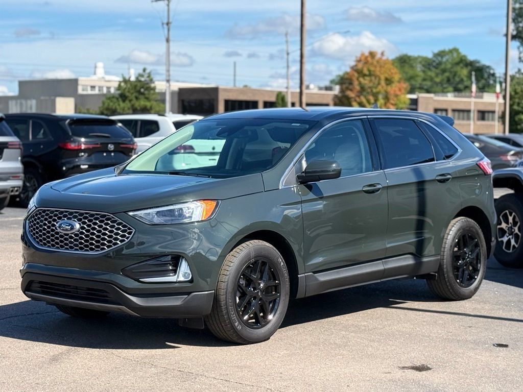 Used 2023 Ford Edge SEL w/ Convenience Package AWD/4WD image 41