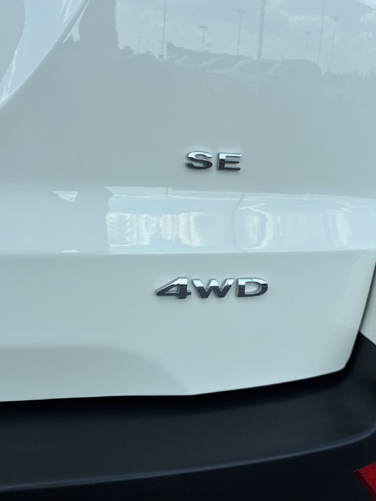 Used 2022 Ford EcoSport SE w/ Interior Protection Package AWD/4WD image 7
