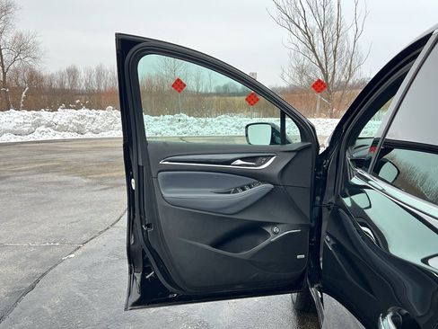 Used 2024 Buick Enclave Essence w/ Experience Buick Package image 10