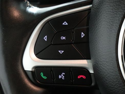 Used 2018 Jeep Compass Latitude w/ Popular Equipment Group AWD/4WD image 28
