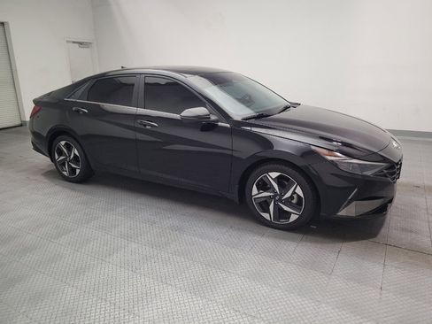 Used 2023 Hyundai Elantra Limited FWD image 11