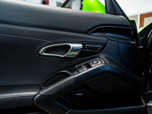 Used 2017 Porsche 718 Boxster S image 30