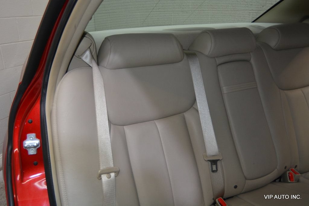 Used 2010 Cadillac DTS FWD image 24