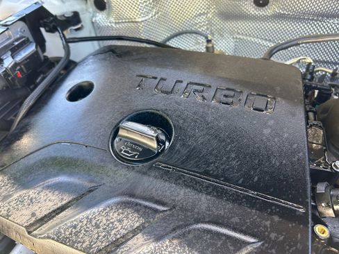 Used 2024 Buick Encore GX Avenir w/ Avenir Technology Package image 30