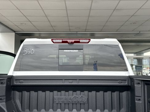 Used 2024 Chevrolet Silverado 2500 High Country w/ High Country Premium Package AWD/4WD image 30