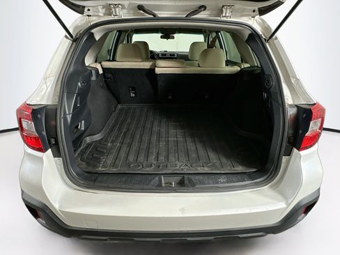 Used 2018 Subaru Outback 2.5i AWD/4WD image 26