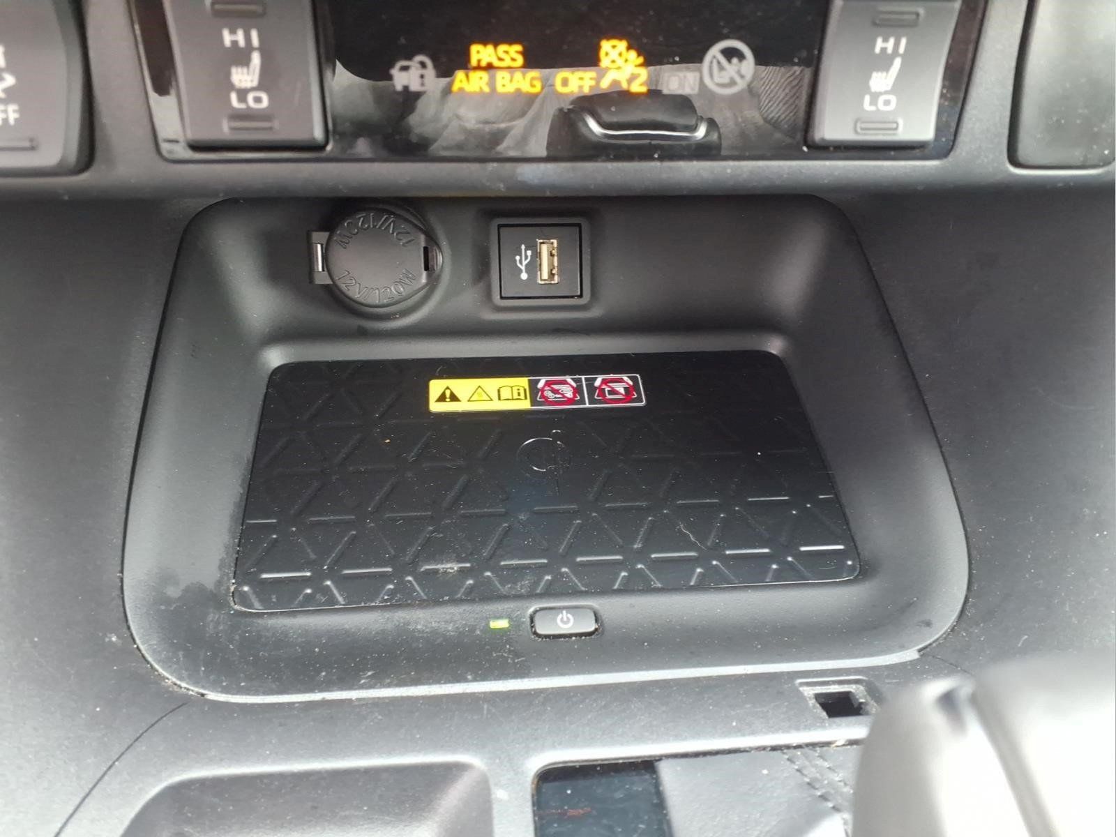 Used 2024 Toyota RAV4 XSE w/ Advanced Technology Package AWD/4WD image 12