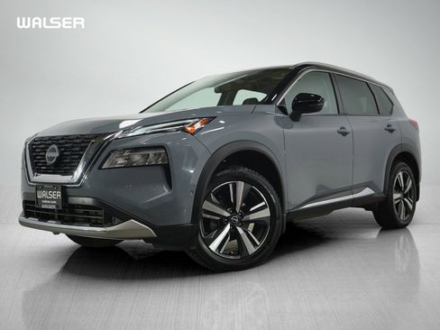 Used 2022 Nissan Rogue Platinum image 1