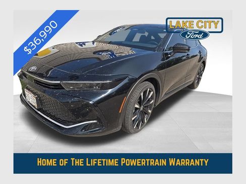 Used 2023 Toyota Crown Platinum AWD/4WD image 1