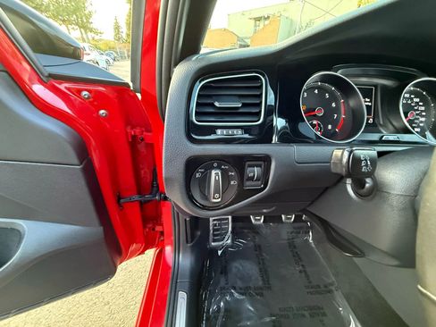 Used 2021 Volkswagen GTI S image 40