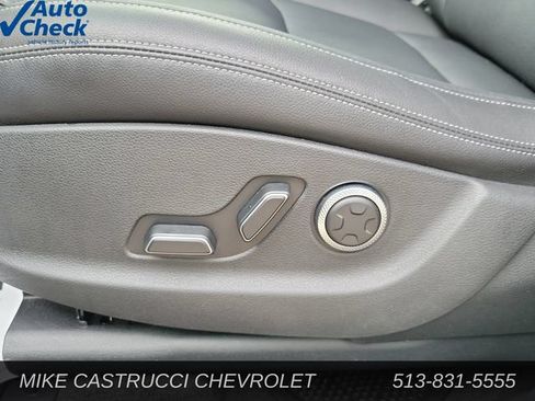 Used 2025 Genesis GV70 2.5T AWD/4WD image 18