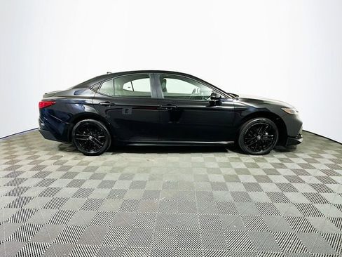 Certified 2025 Toyota Camry SE image 9