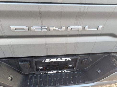 Used 2025 GMC Sierra 1500 Denali Ultimate image 6