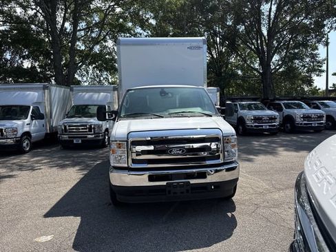 New 2027 Ford E-350 and Econoline 350 Super Duty w/ Power Equipment Group RWD image 3
