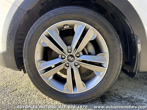 Used 2016 Hyundai Santa Fe SE w/ Option Group 03 image 20