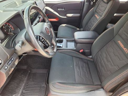 Certified 2025 Nissan Frontier PRO-4X AWD/4WD image 9