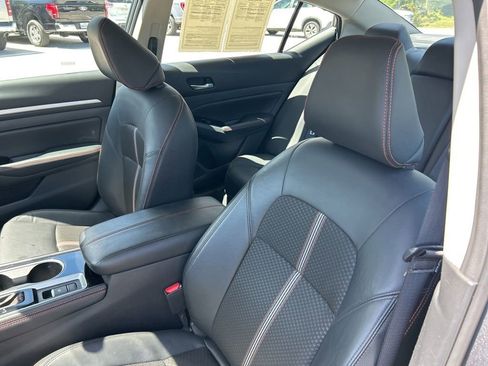 Used 2025 Nissan Altima 2.5 SR AWD/4WD image 21