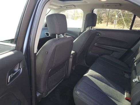 Used 2017 Chevrolet Equinox LT image 9