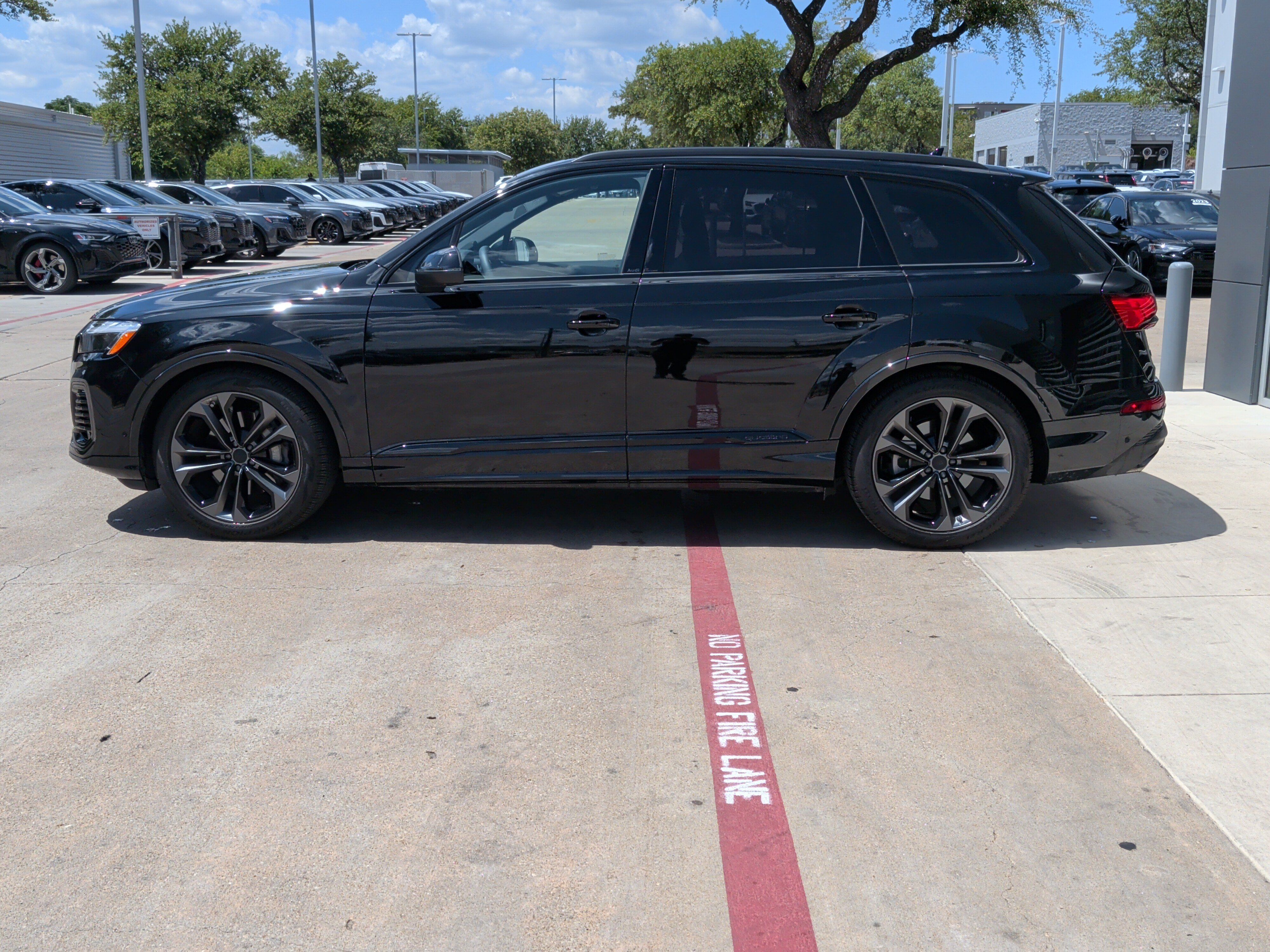 Used 2026 Audi Q7 3.0T Premium Plus w/ Premium Plus Package AWD/4WD image 6