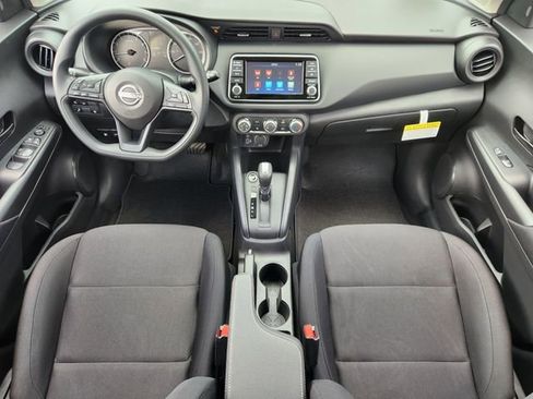 New 2025 Nissan Kicks Play S image 20