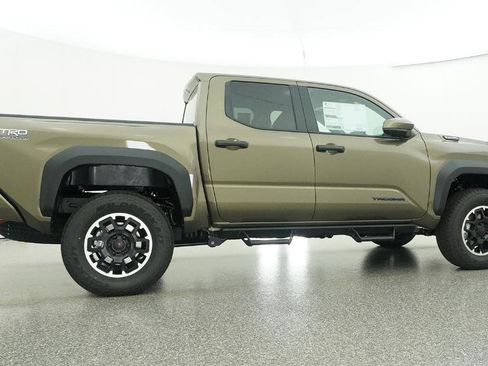 New 2026 Toyota Tacoma TRD Off-Road AWD/4WD image 29