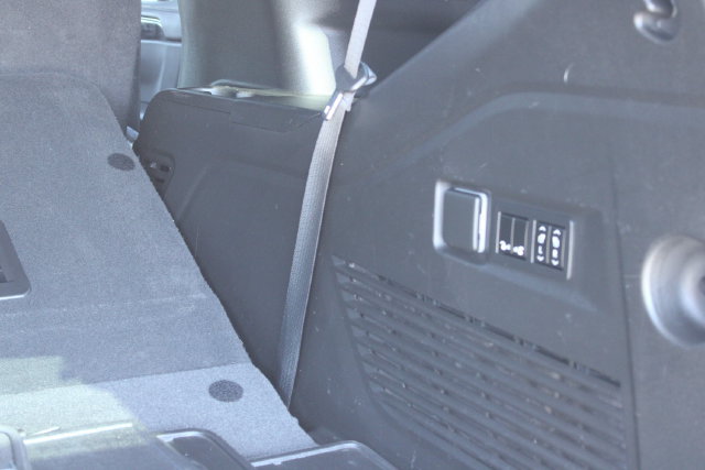 Used 2022 GMC Yukon SLT w/ SLT Premium Package RWD image 48