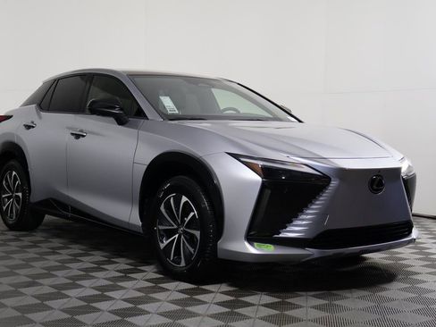 Certified 2023 Lexus RZ 450e Premium image 3