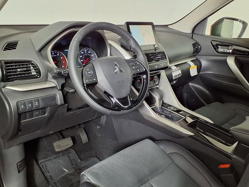 Used 2024 Mitsubishi Eclipse Cross SE image 16