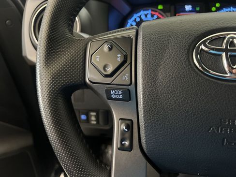 Used 2023 Toyota Tacoma TRD Sport AWD/4WD image 33