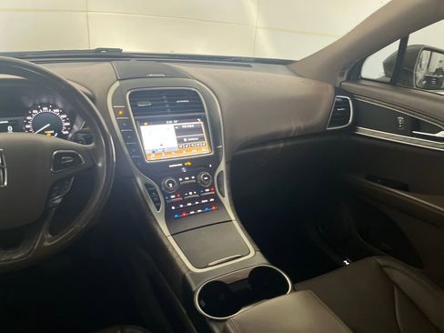 Used 2017 Lincoln MKX Reserve w/ Lincoln MKX Climate Package image 34