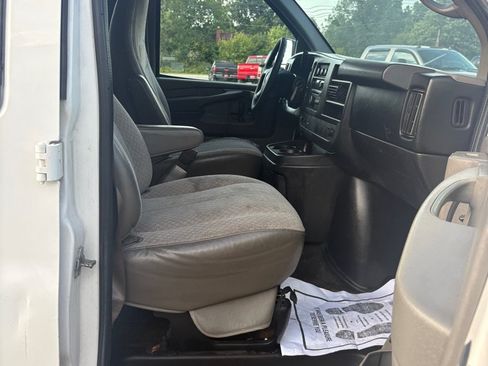 Used 2014 Chevrolet Express 3500 LT w/ LT Preferred Equipment Group RWD image 10