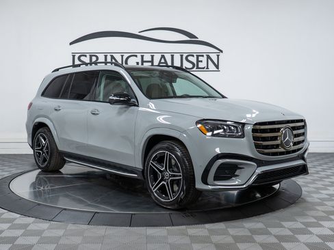 Used 2026 Mercedes-Benz GLS 450 4MATIC image 3